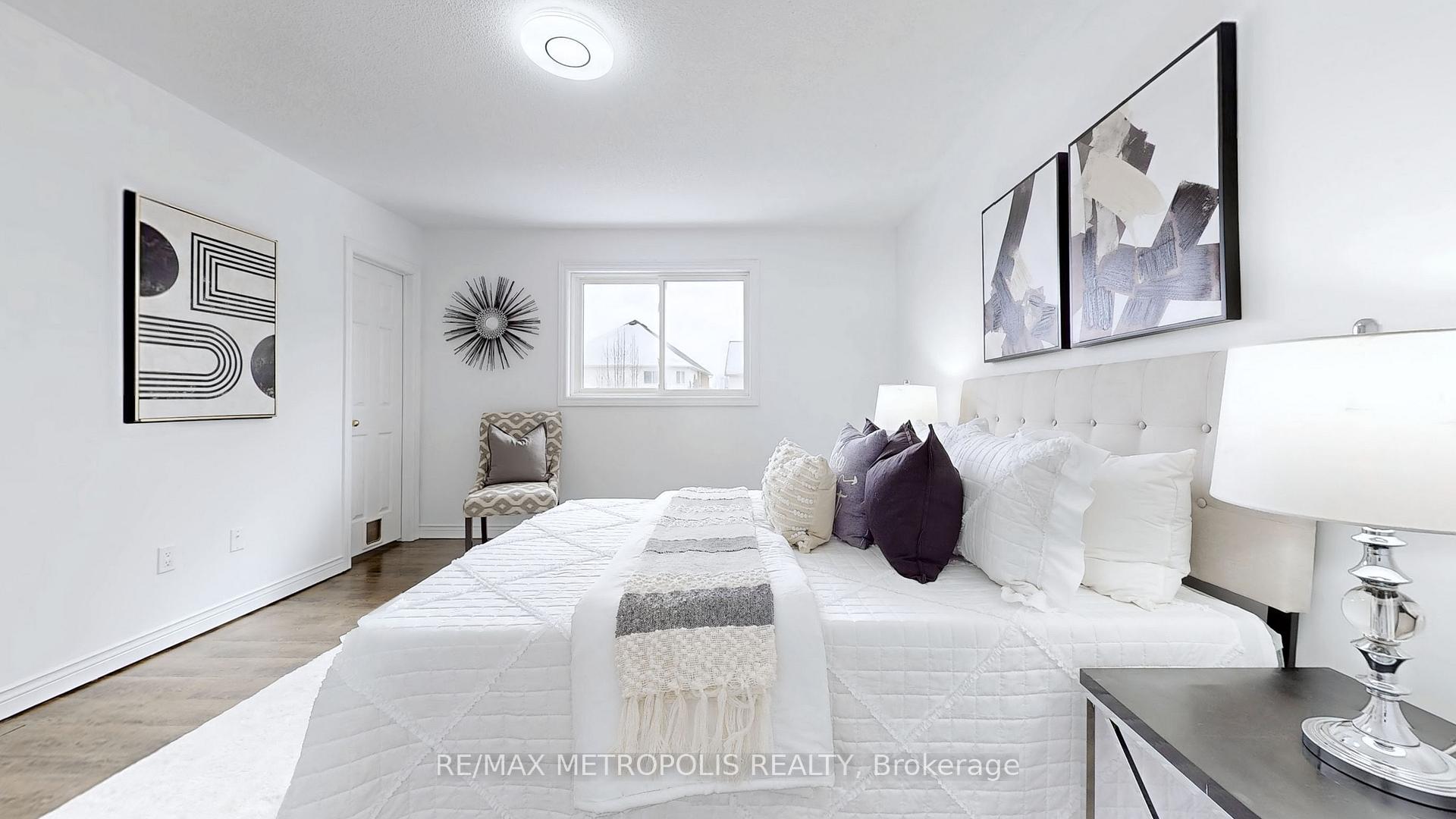 Photo 20 of 31 Hearthstone Crescent, Clarington, Courtice — HOMEH