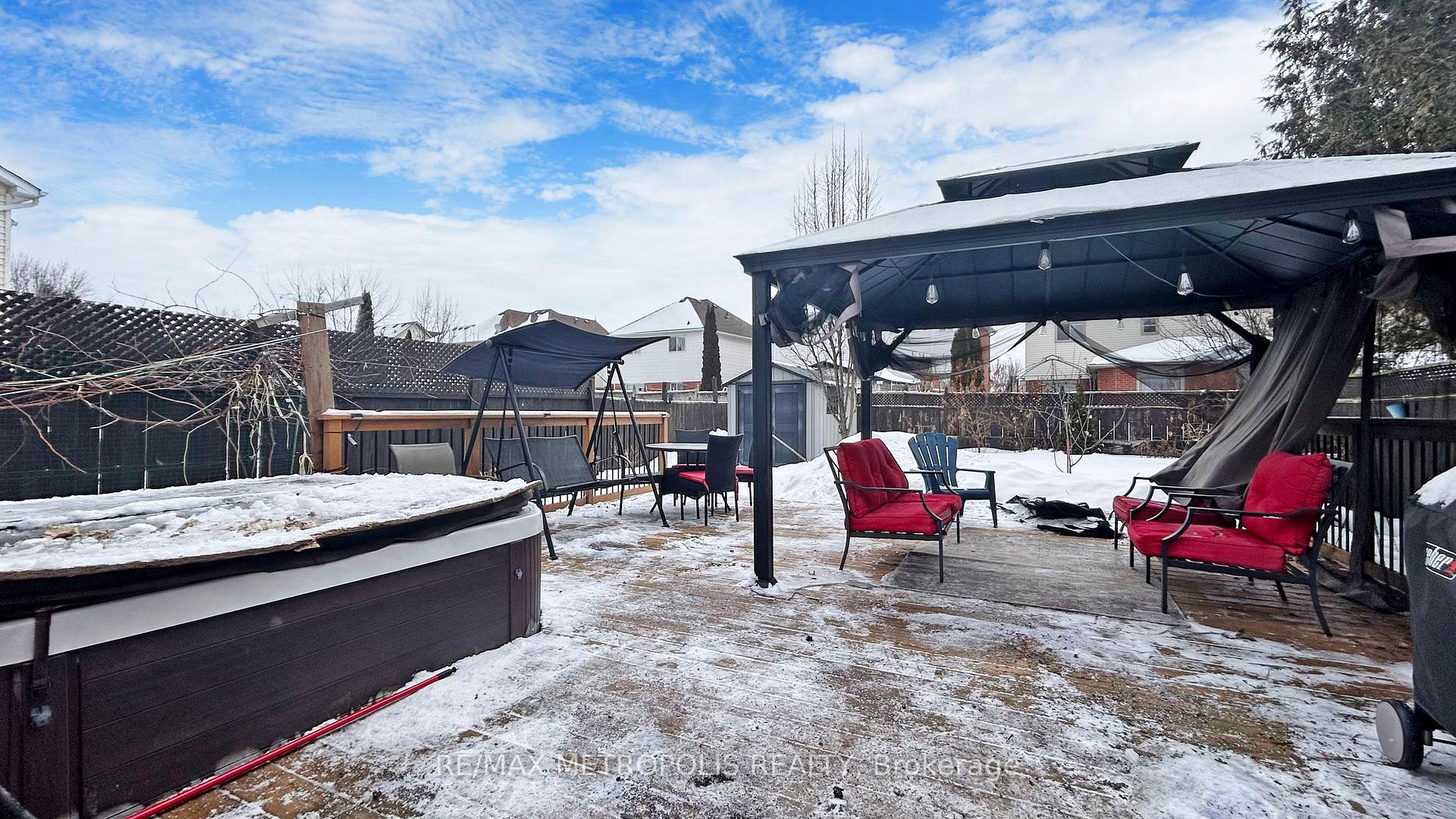Photo 33 of 31 Hearthstone Crescent, Clarington, Courtice — HOMEH
