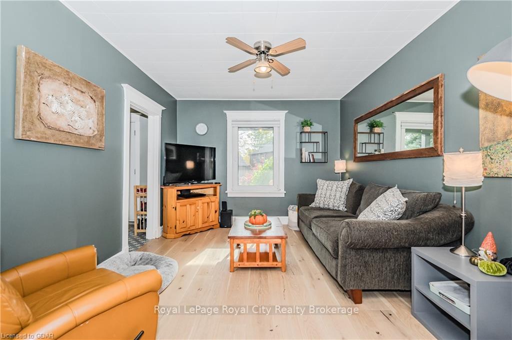 Photo 5 of 39 Raglan Street, Guelph, Junction/Onward Willow — HOMEH