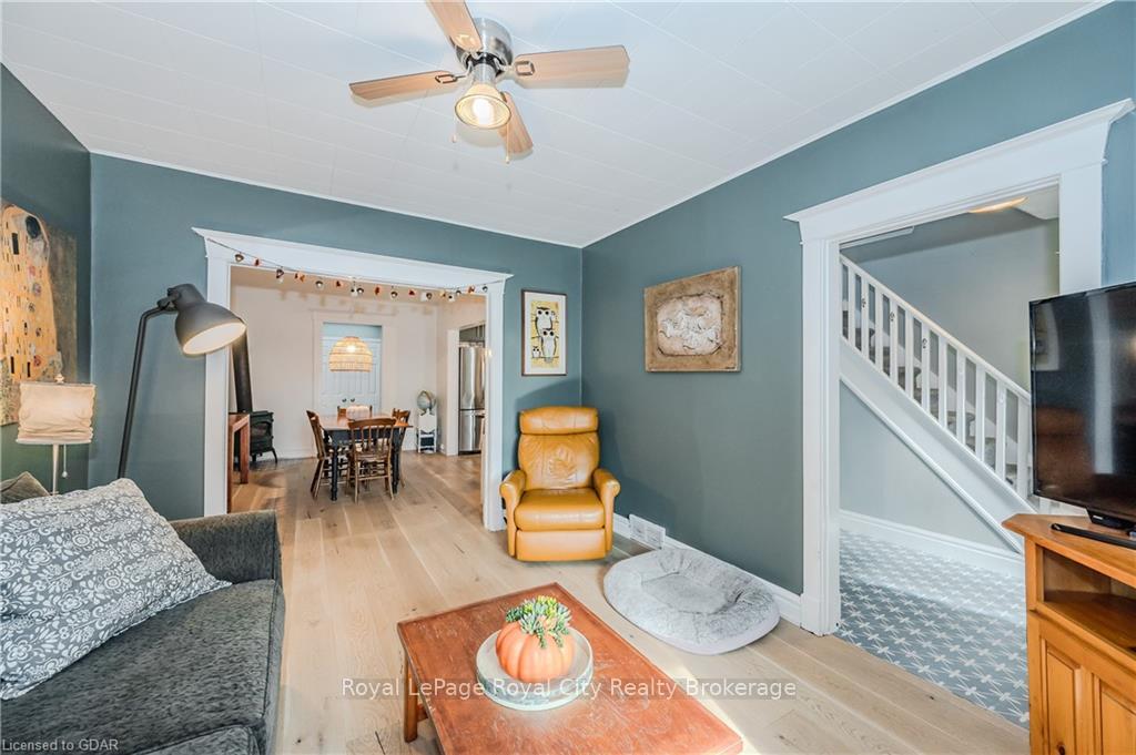 Photo 8 of 39 Raglan Street, Guelph, Junction/Onward Willow — HOMEH