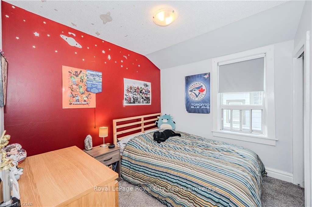 Photo 22 of 39 Raglan Street, Guelph, Junction/Onward Willow — HOMEH