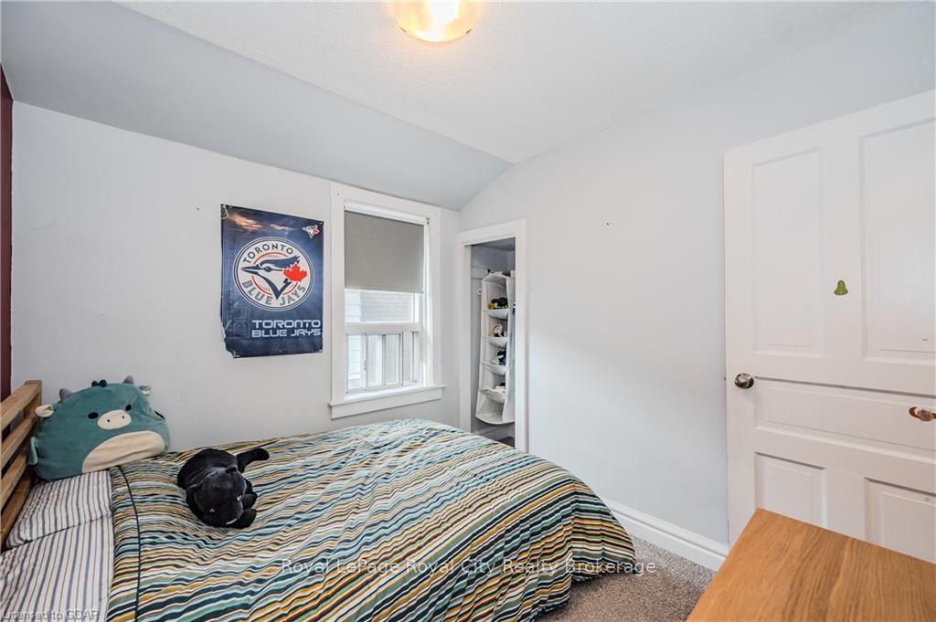 Photo 23 of 39 Raglan Street, Guelph, Junction/Onward Willow — HOMEH