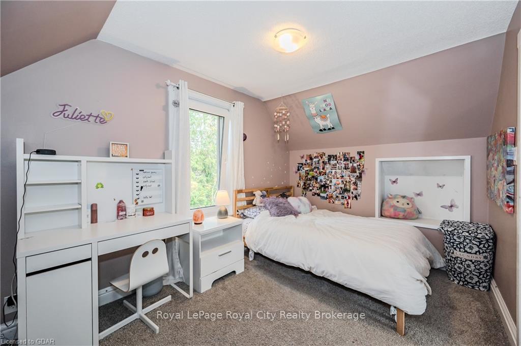 Photo 25 of 39 Raglan Street, Guelph, Junction/Onward Willow — HOMEH