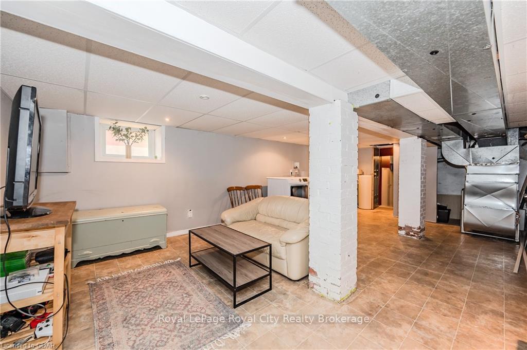 Photo 27 of 39 Raglan Street, Guelph, Junction/Onward Willow — HOMEH