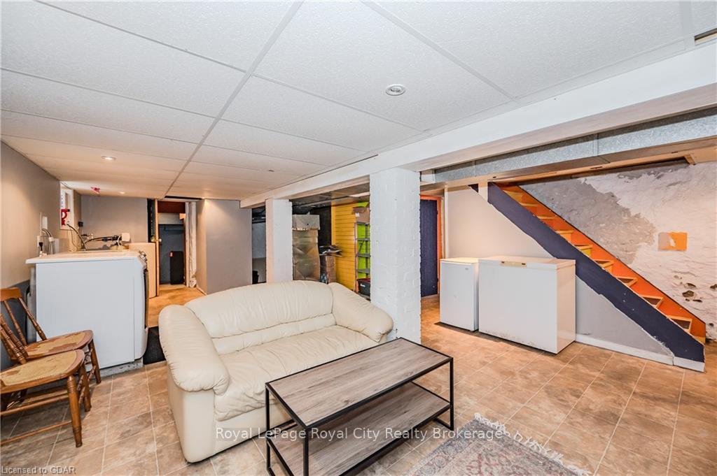 Photo 28 of 39 Raglan Street, Guelph, Junction/Onward Willow — HOMEH