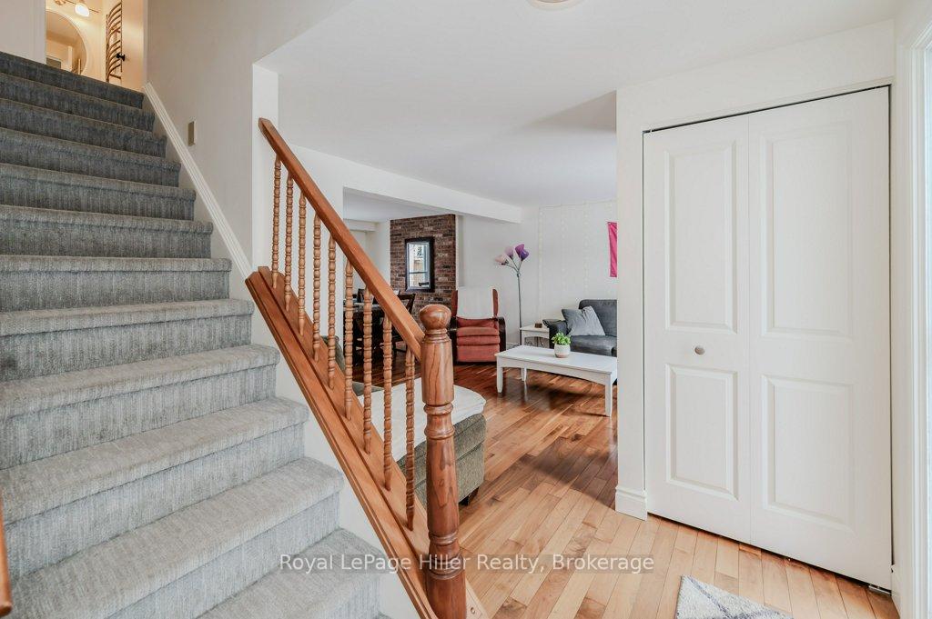 Photo 3 of 43 Steffler Drive, Guelph, Kortright West — HOMEH