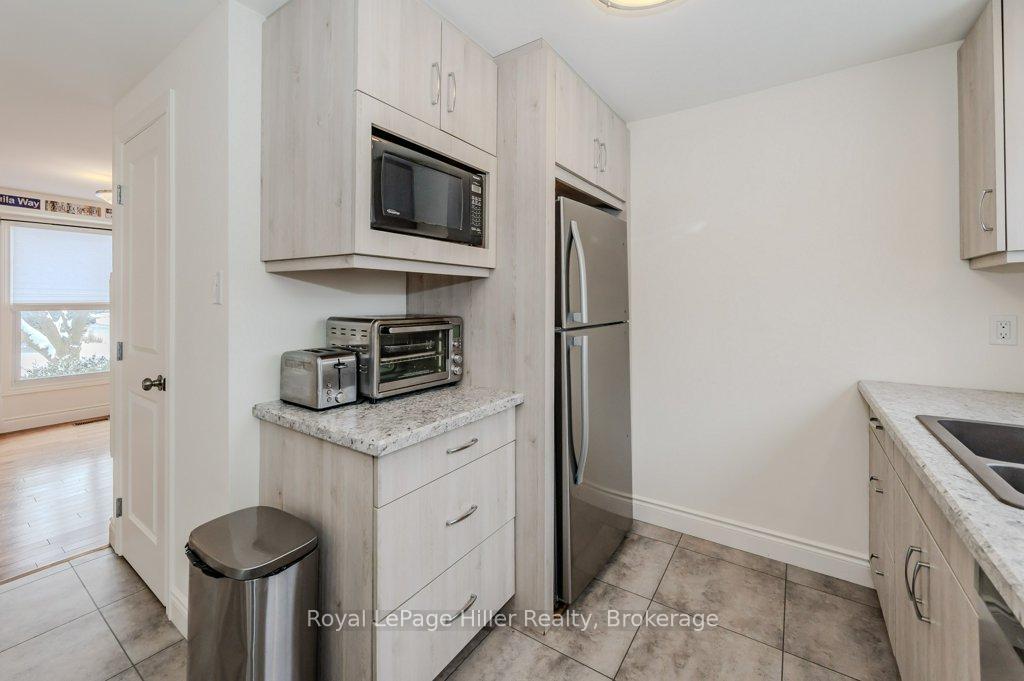 Photo 10 of 43 Steffler Drive, Guelph, Kortright West — HOMEH