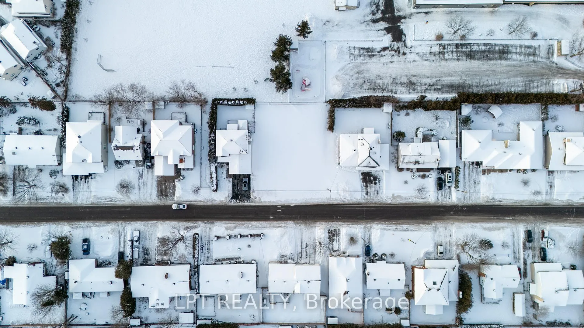 Photo 3 of 1727 Rosebella Avenue, Ottawa, Blossom Park/Leitrim — HOMEH