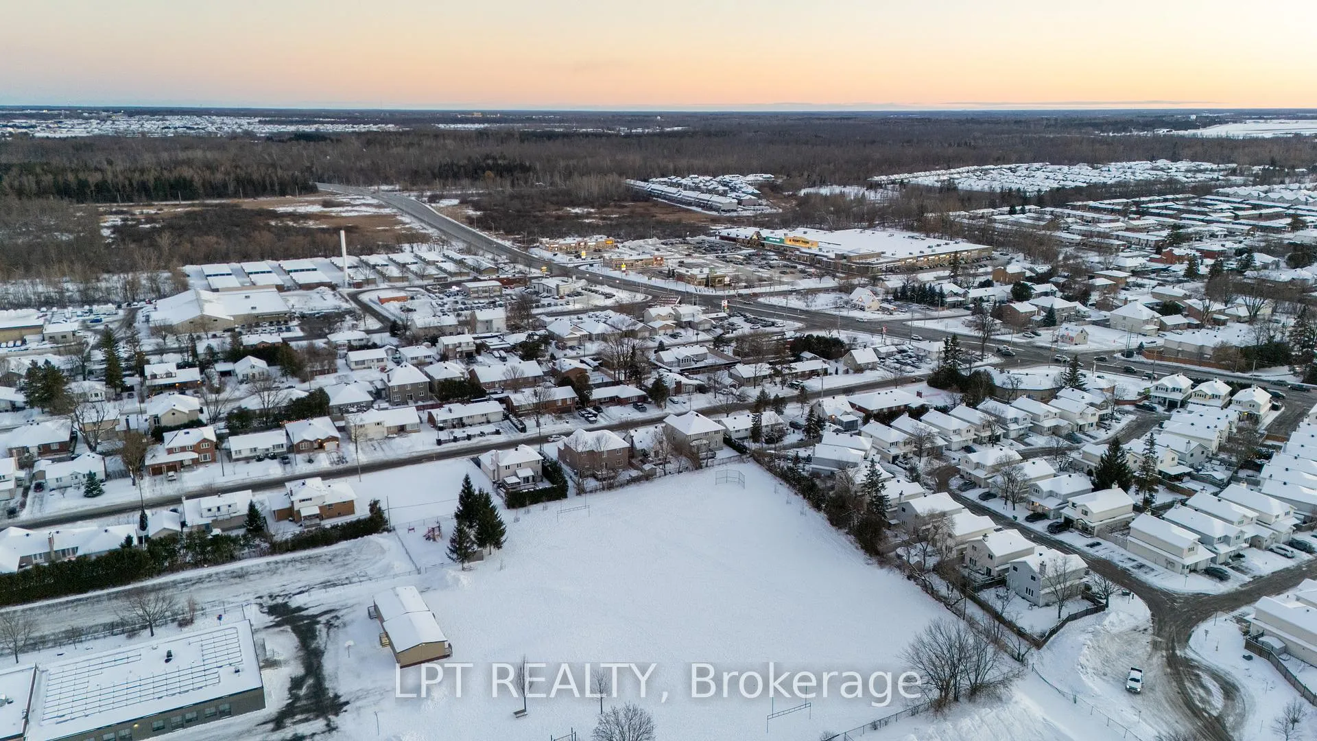 Photo 5 of 1727 Rosebella Avenue, Ottawa, Blossom Park/Leitrim — HOMEH
