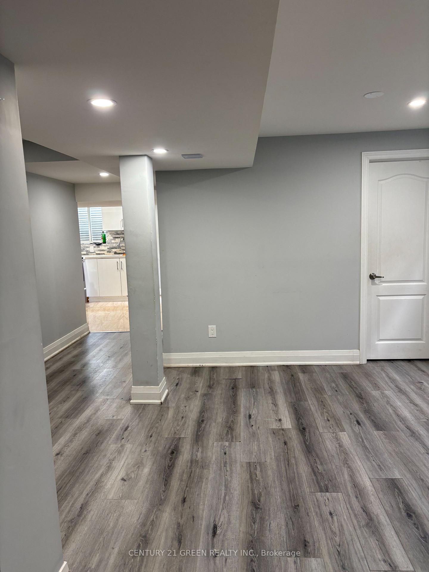 Front of Unit BASEMENT, 52 Moffatt Avenue
