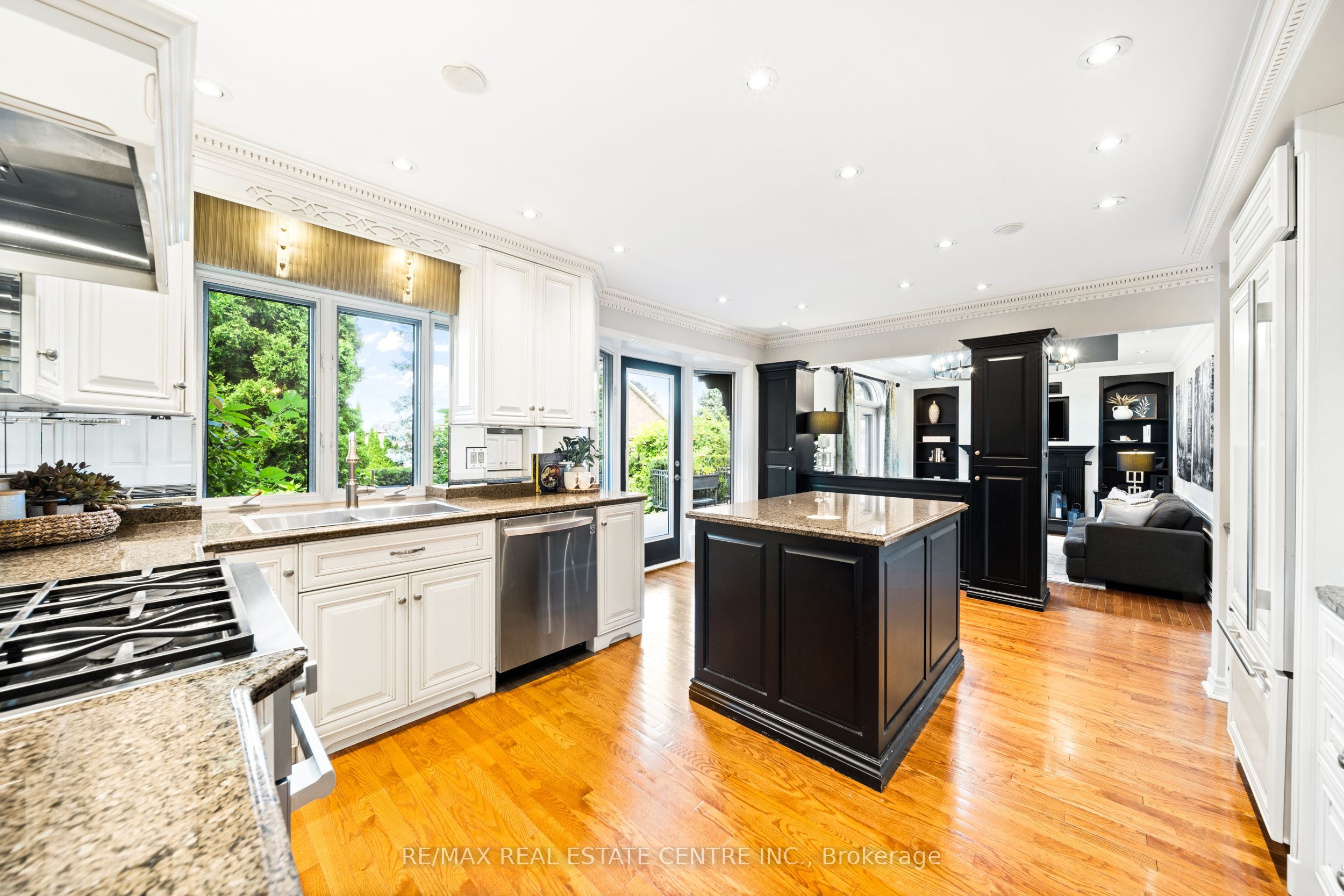 Photo 64 of 73 Terrence Park Drive, Hamilton, Ancaster — HOMEH