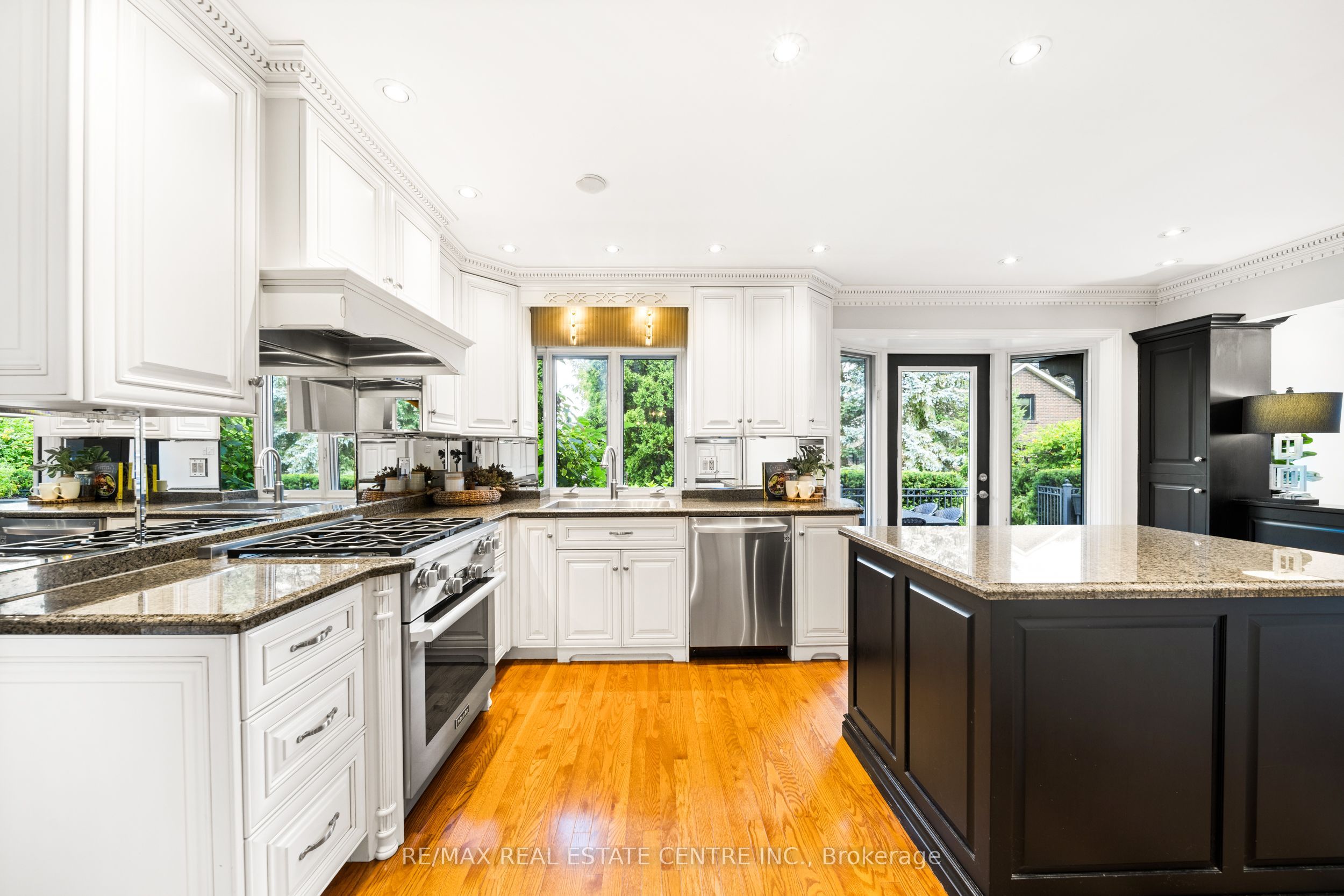 Photo 63 of 73 Terrence Park Drive, Hamilton, Ancaster — HOMEH