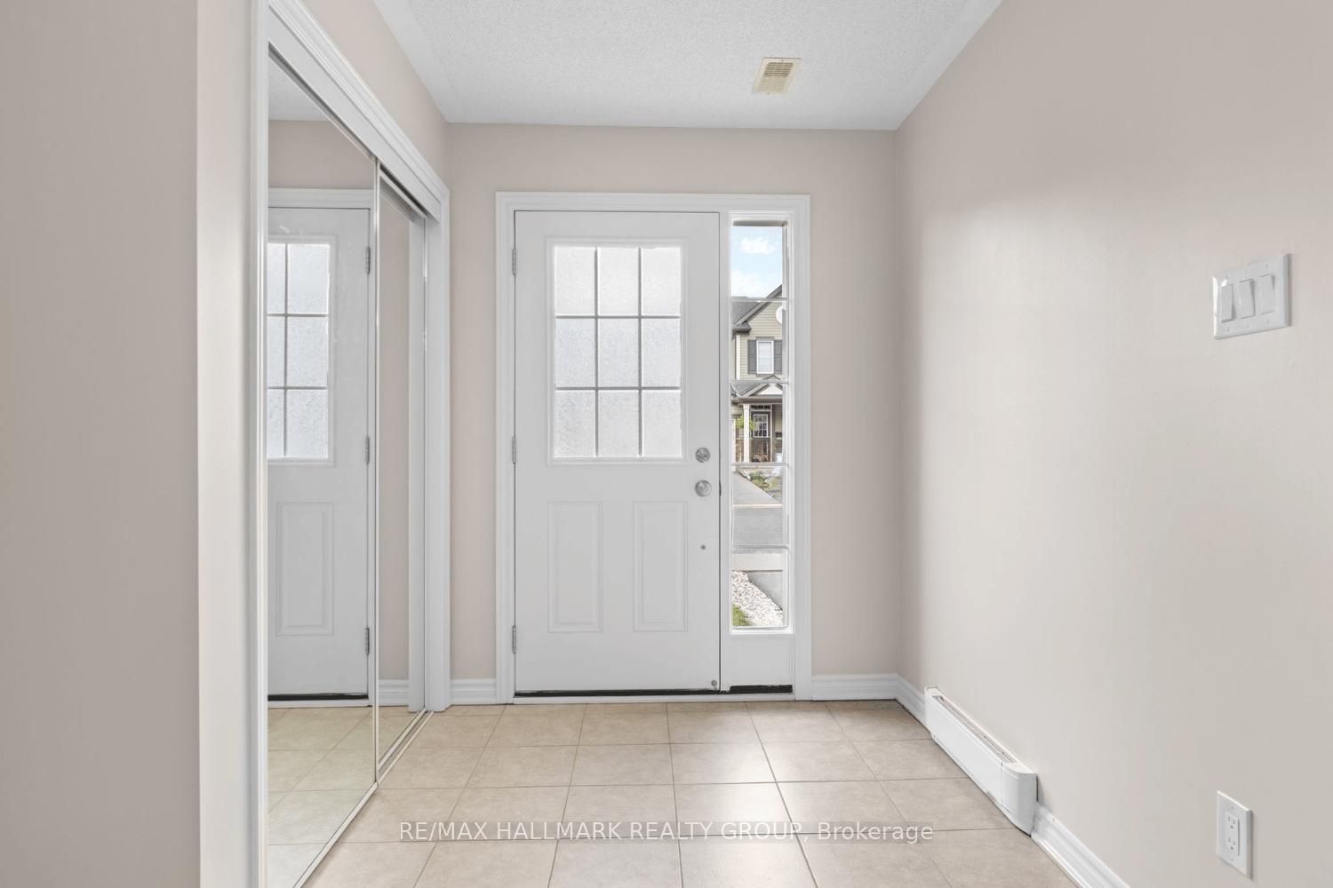 Photo 2 of 463 White Arctic Avenue, Ottawa, Barrhaven - Half Moon Bay — HOMEH