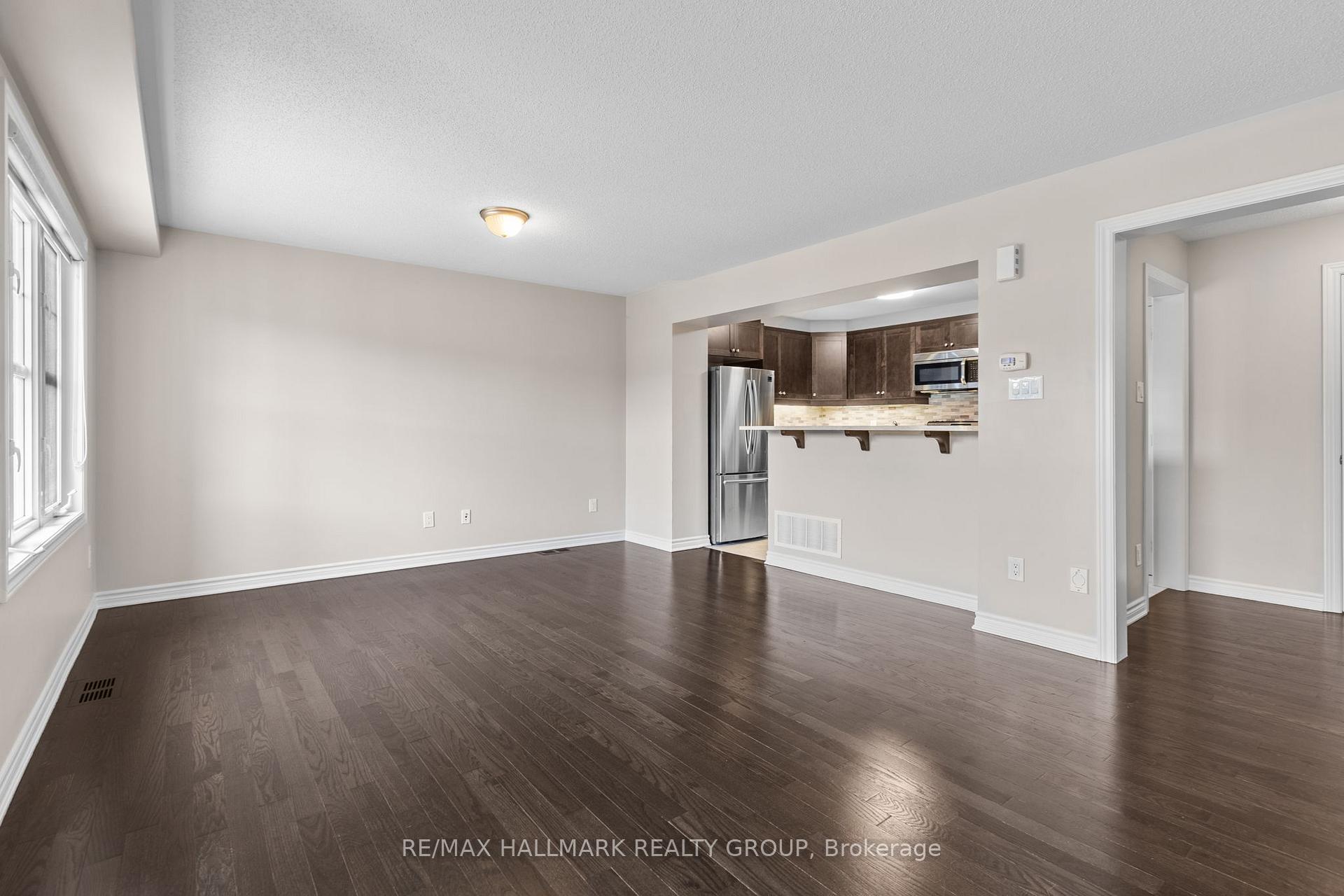 Photo 10 of 463 White Arctic Avenue, Ottawa, Barrhaven - Half Moon Bay — HOMEH