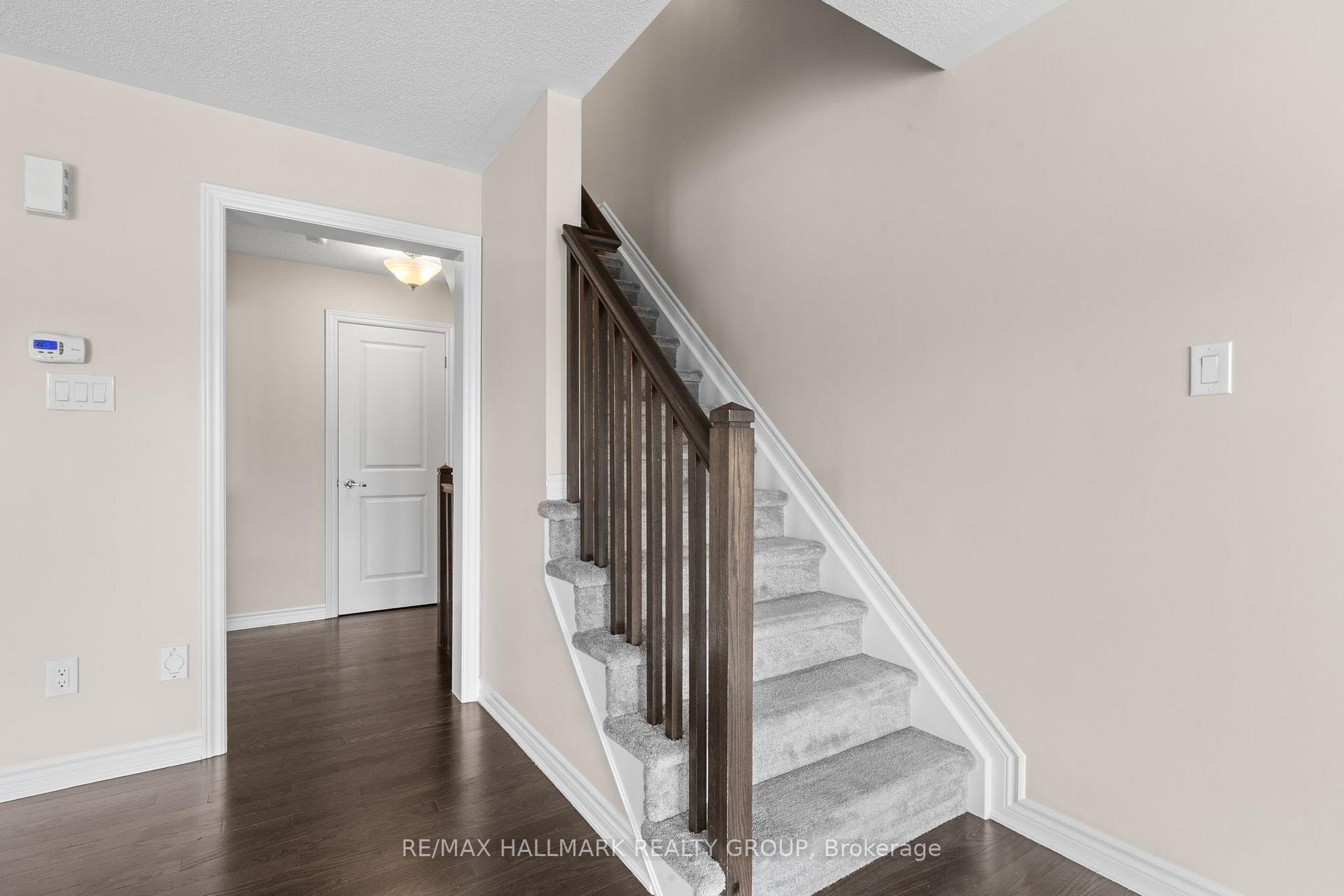 Photo 18 of 463 White Arctic Avenue, Ottawa, Barrhaven - Half Moon Bay — HOMEH