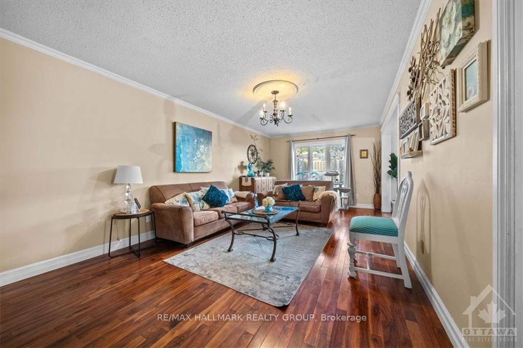 Photo 4 of 31 Equestrian Drive, Ottawa, Kanata - Bridlewood — HOMEH