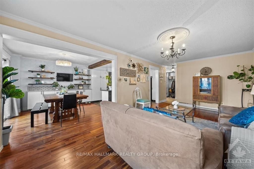 Photo 6 of 31 Equestrian Drive, Ottawa, Kanata - Bridlewood — HOMEH