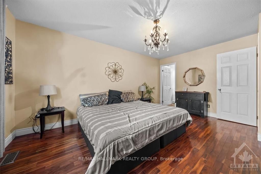 Photo 19 of 31 Equestrian Drive, Ottawa, Kanata - Bridlewood — HOMEH