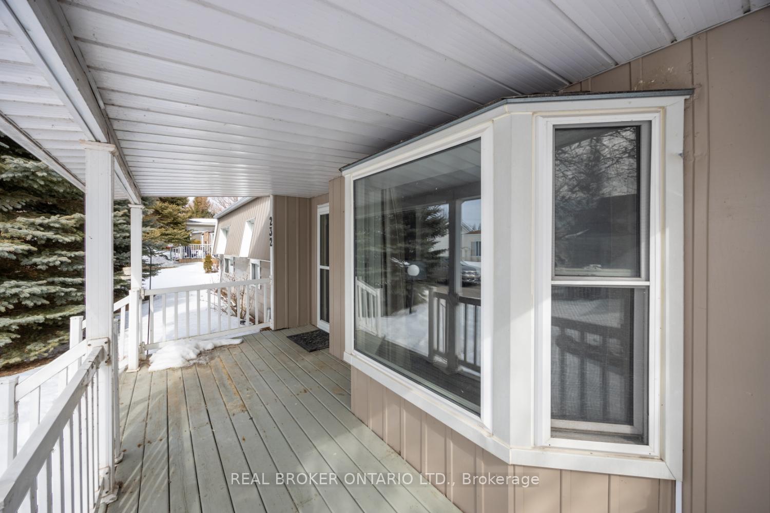 Photo 4 of 232 Wilmot Trail, Clarington, Bowmanville — HOMEH