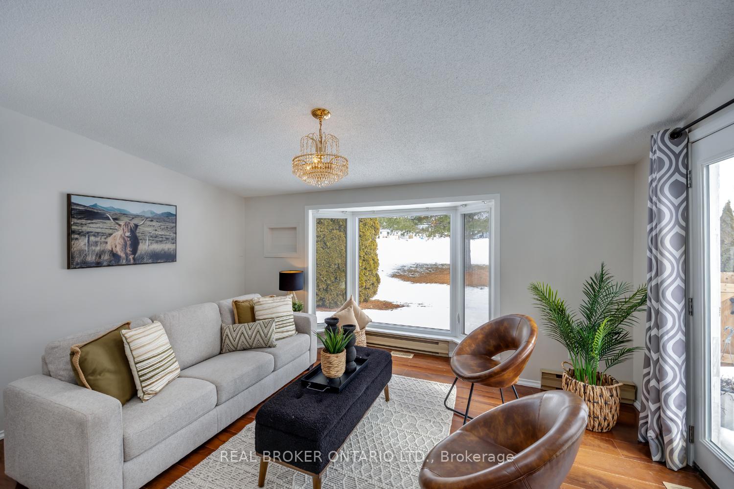 Photo 13 of 232 Wilmot Trail, Clarington, Bowmanville — HOMEH