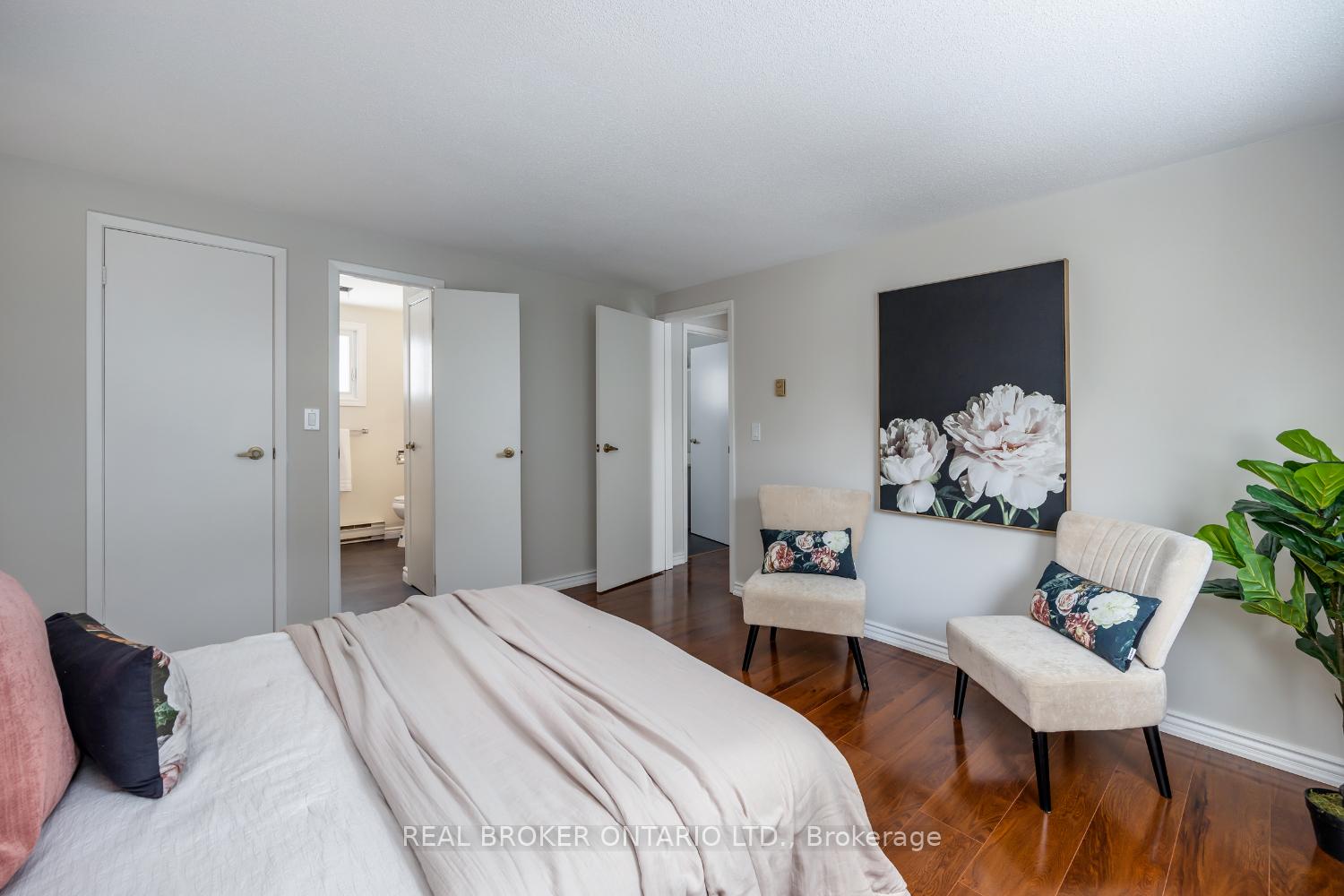 Photo 17 of 232 Wilmot Trail, Clarington, Bowmanville — HOMEH