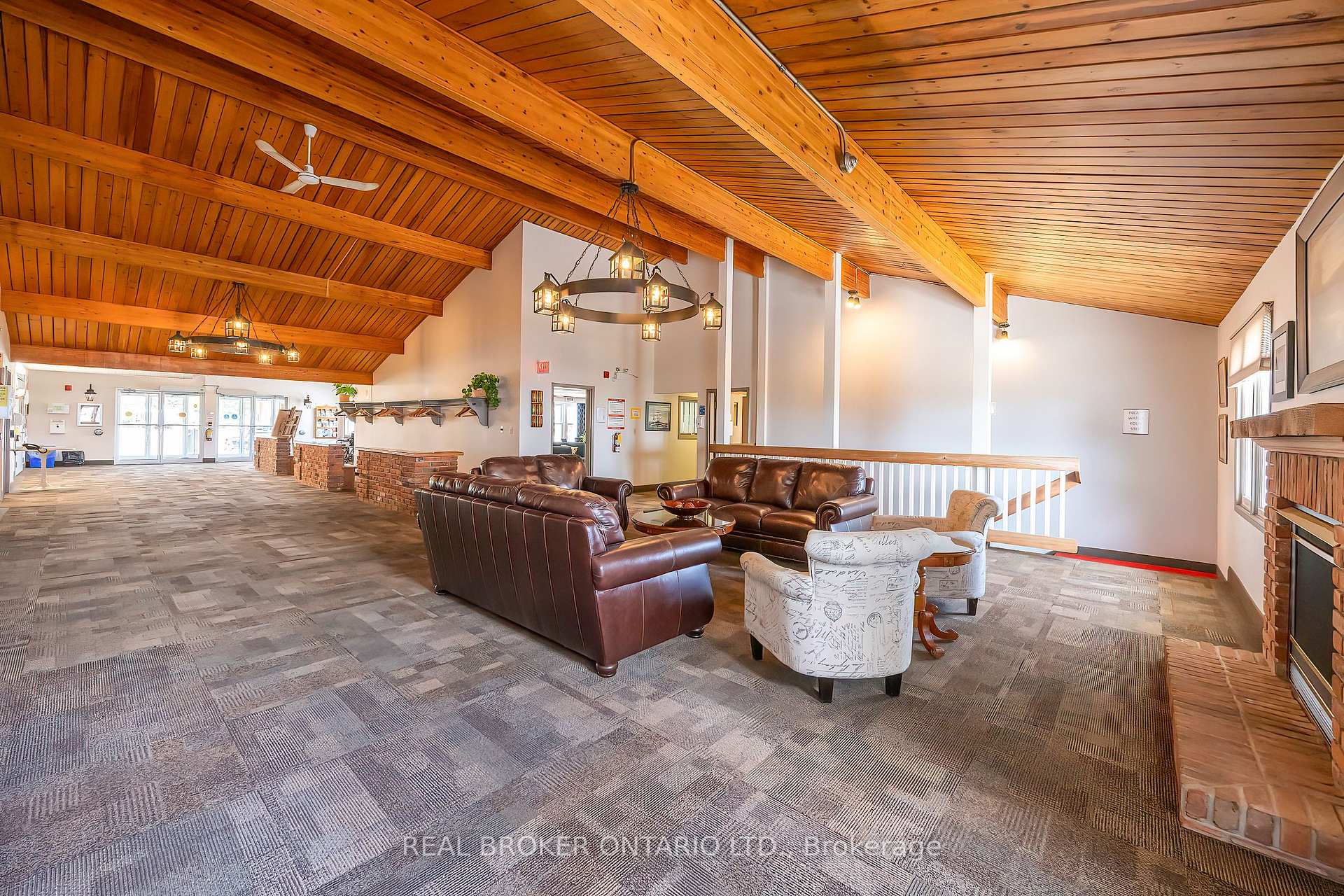 Photo 32 of 232 Wilmot Trail, Clarington, Bowmanville — HOMEH