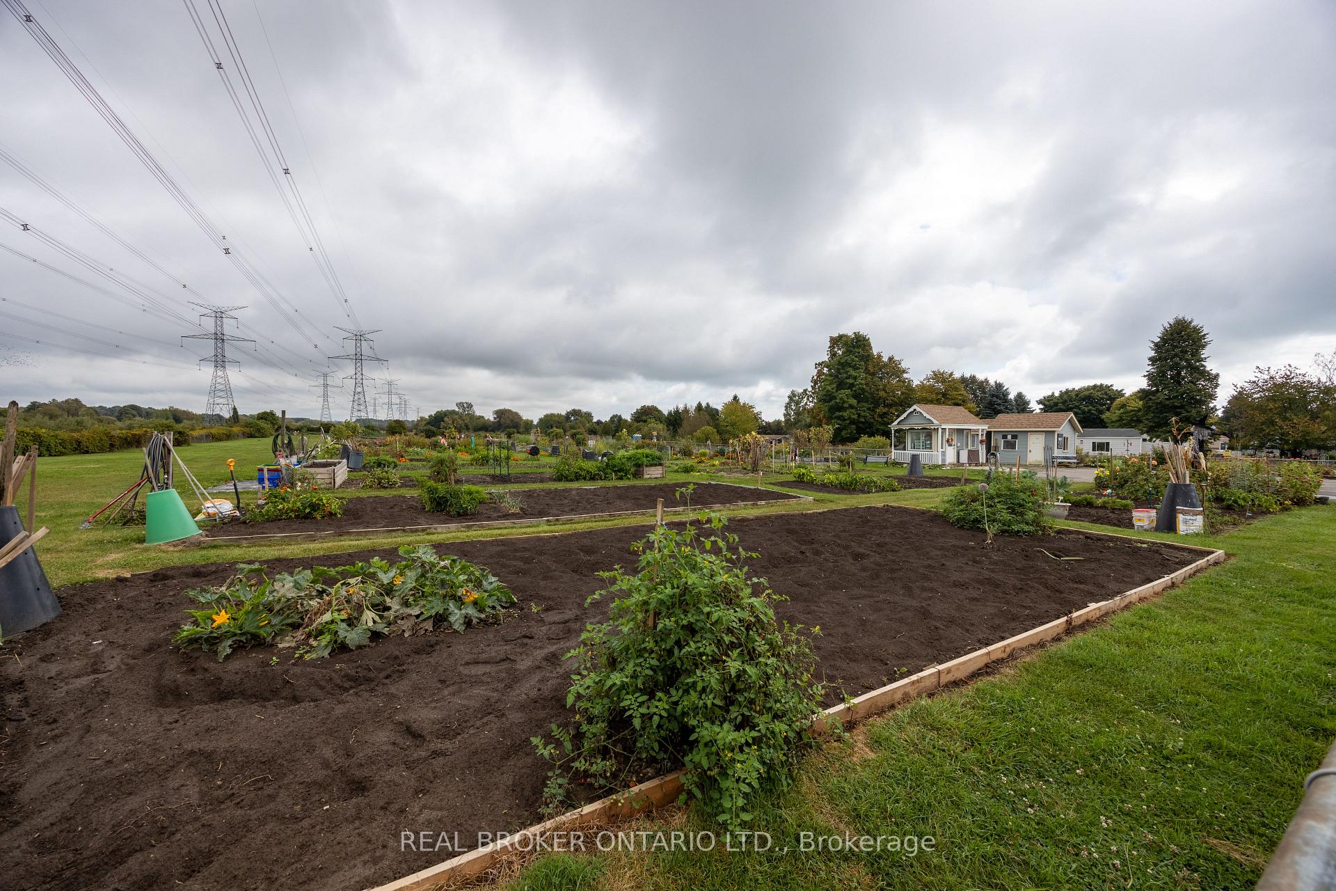 Photo 37 of 232 Wilmot Trail, Clarington, Bowmanville — HOMEH