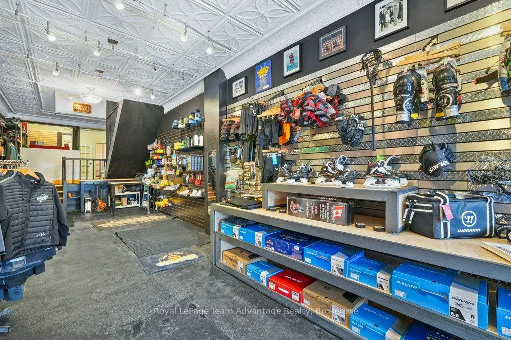 Photo 8 of 216 River Rd E, Wasaga Beach — HOMEH