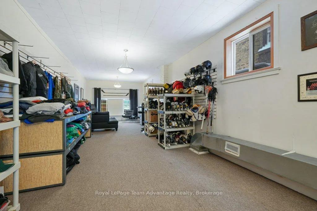 Photo 20 of 216 River Rd E, Wasaga Beach — HOMEH