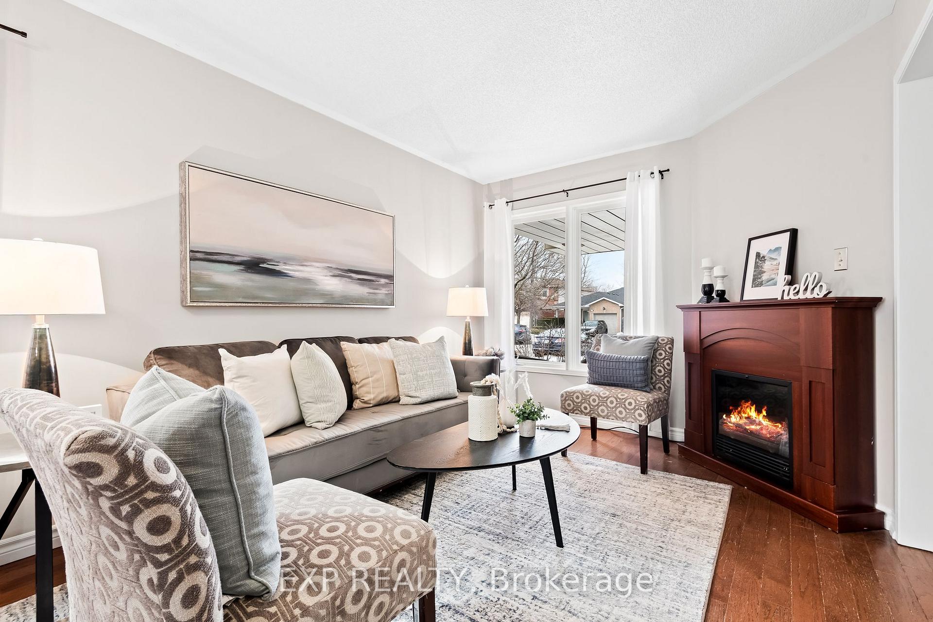 Photo 6 of 23 John Walter Crescent, Clarington, Courtice — HOMEH