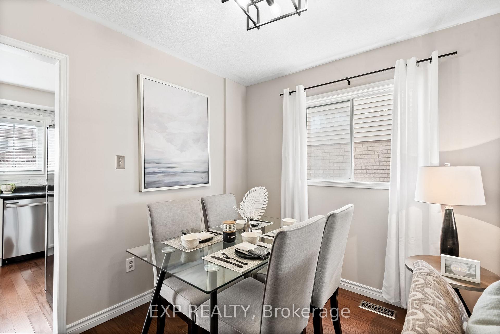 Photo 9 of 23 John Walter Crescent, Clarington, Courtice — HOMEH