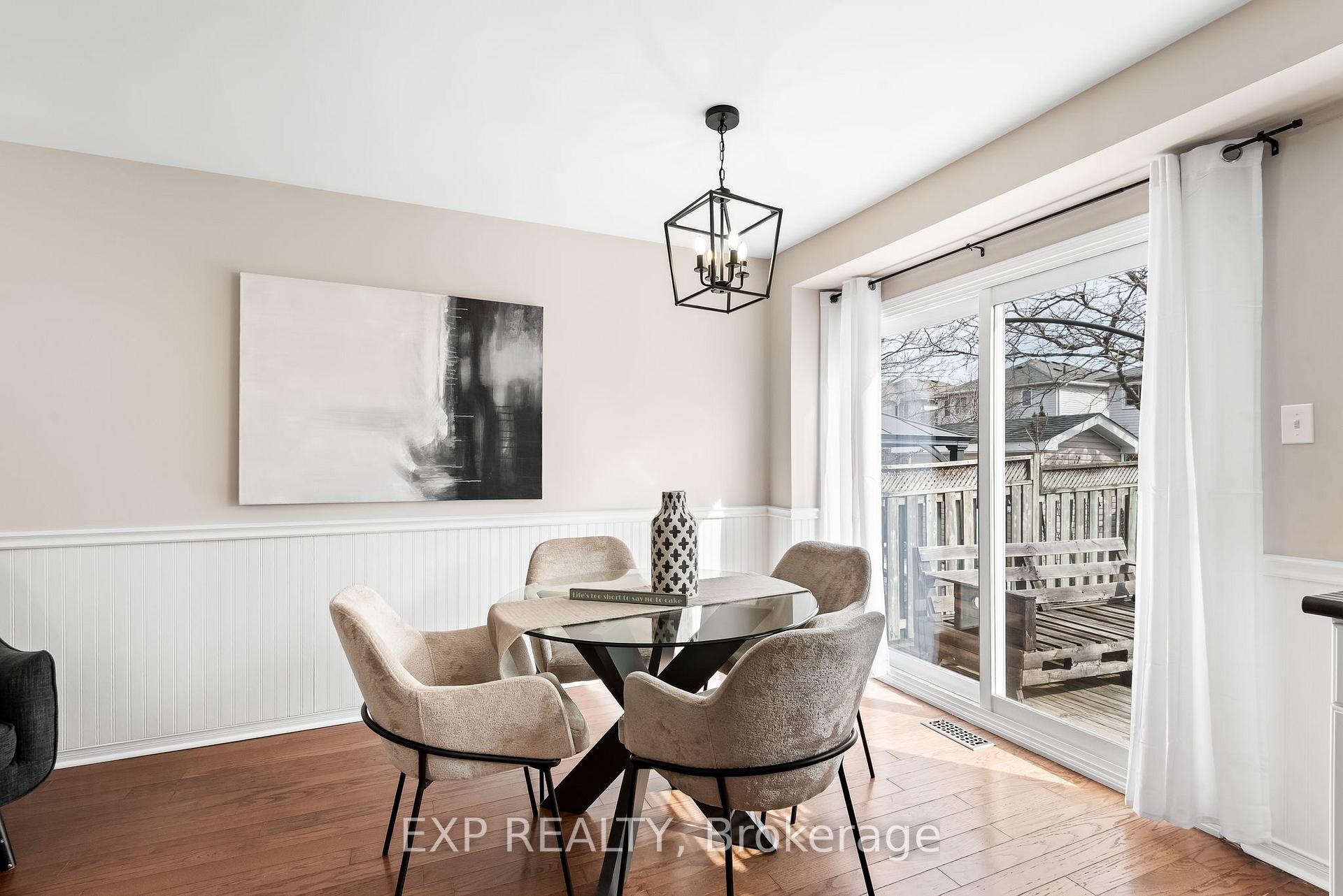 Photo 14 of 23 John Walter Crescent, Clarington, Courtice — HOMEH