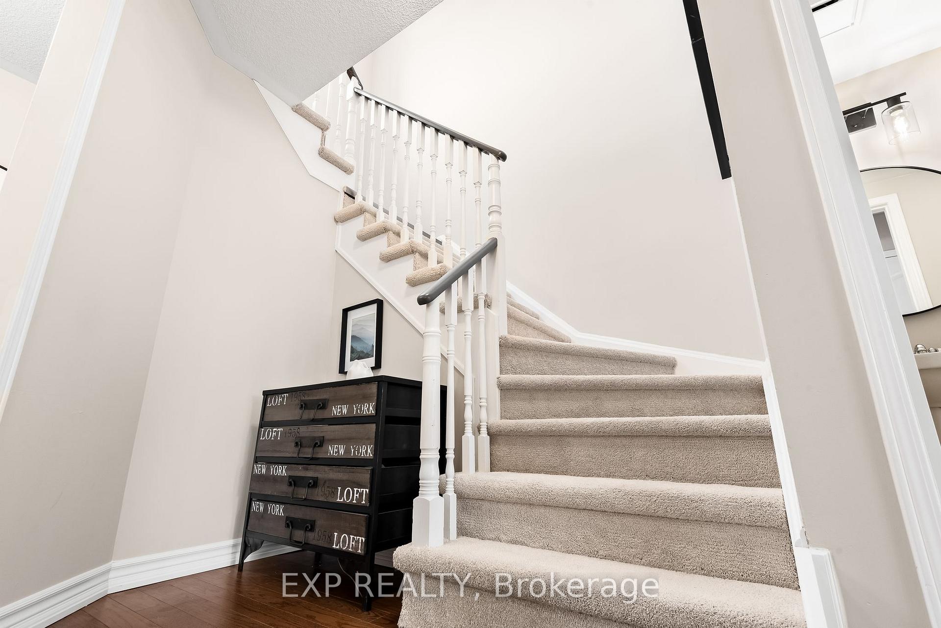 Photo 19 of 23 John Walter Crescent, Clarington, Courtice — HOMEH