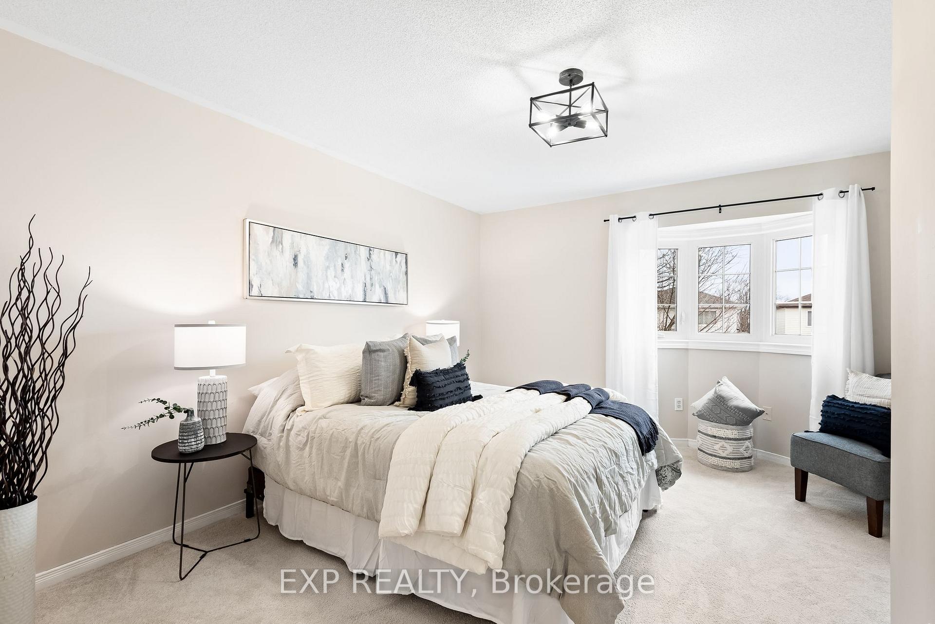 Photo 22 of 23 John Walter Crescent, Clarington, Courtice — HOMEH