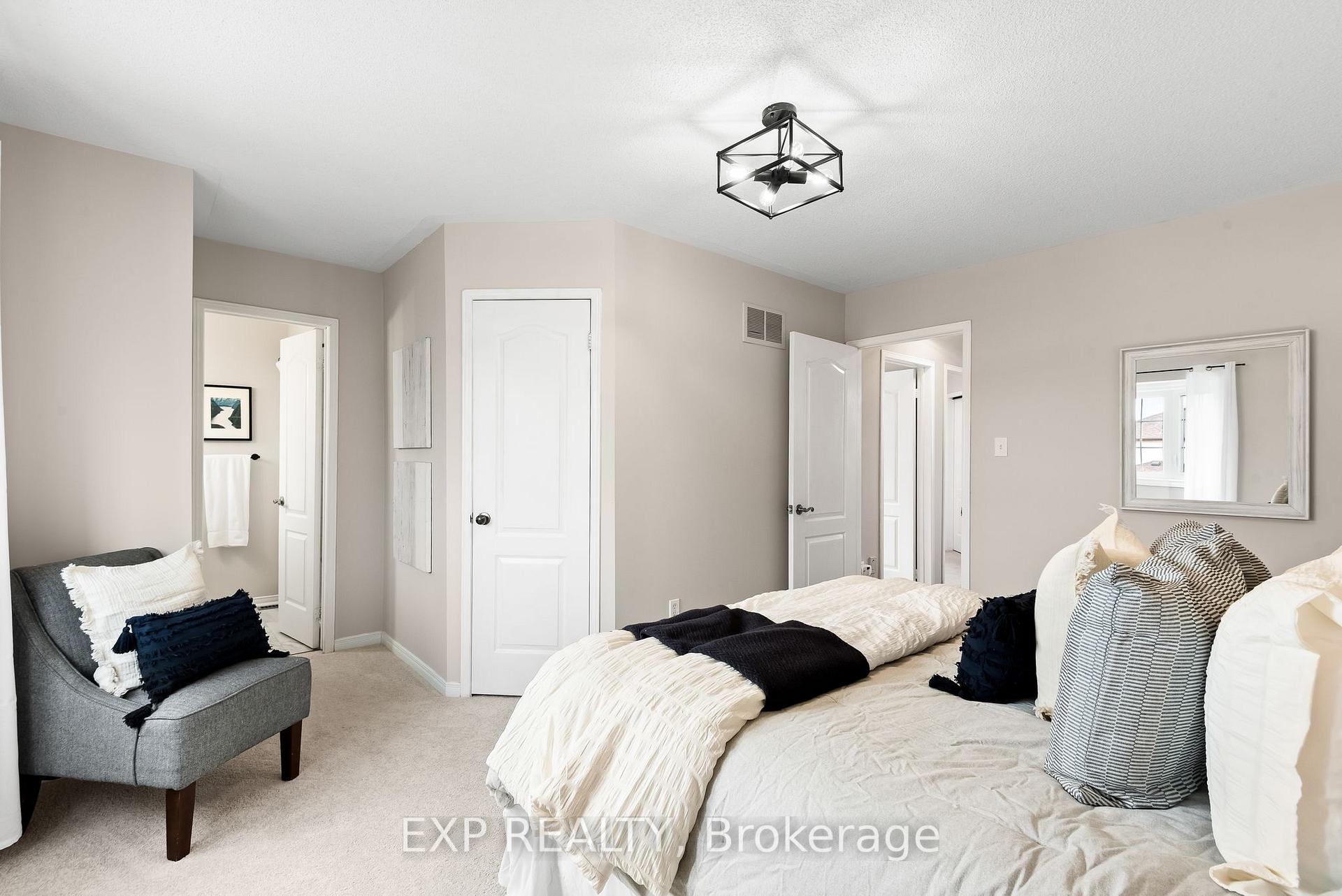 Photo 23 of 23 John Walter Crescent, Clarington, Courtice — HOMEH