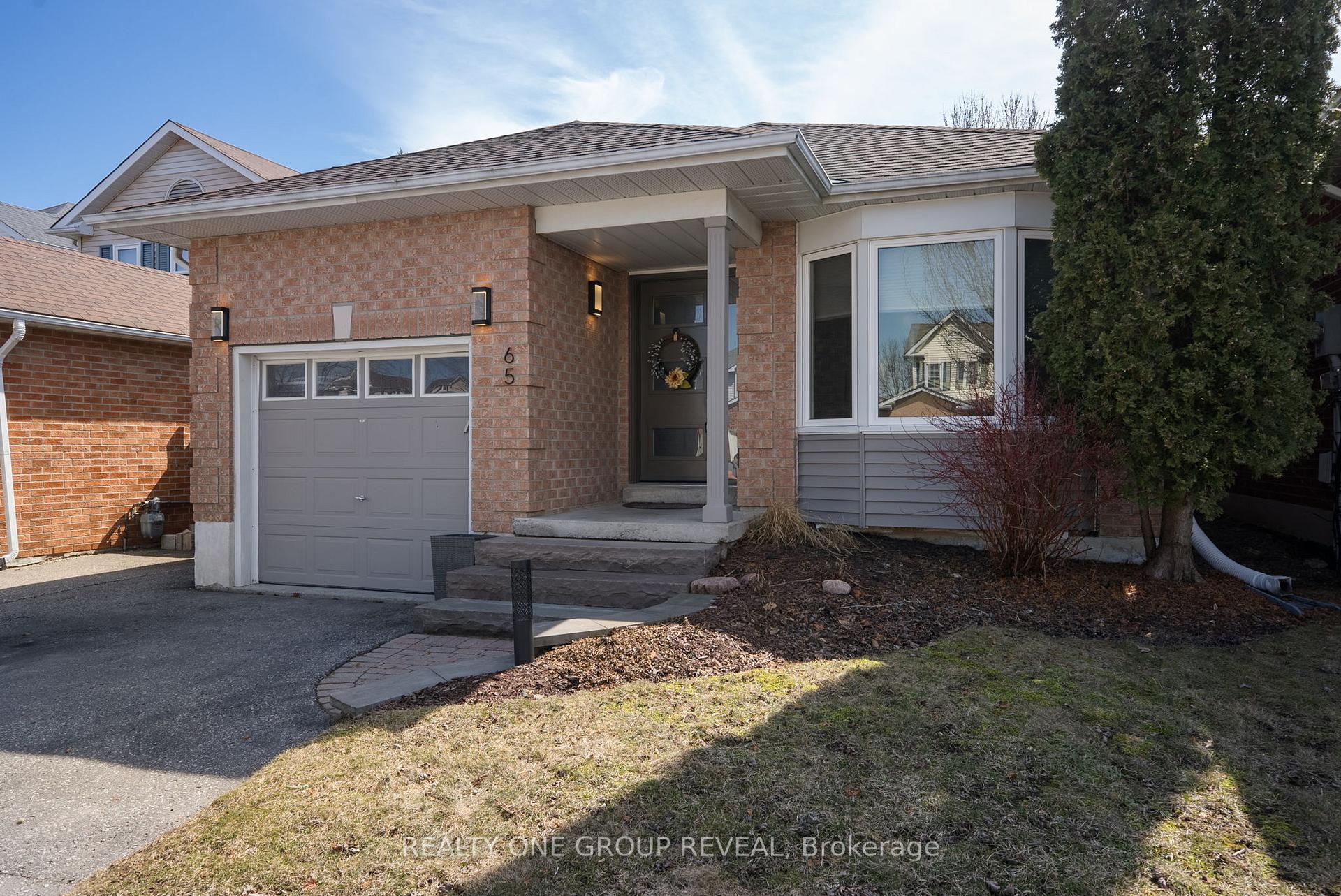 Photo 3 of 65 Hart Boulevard, Clarington, Newcastle — HOMEH
