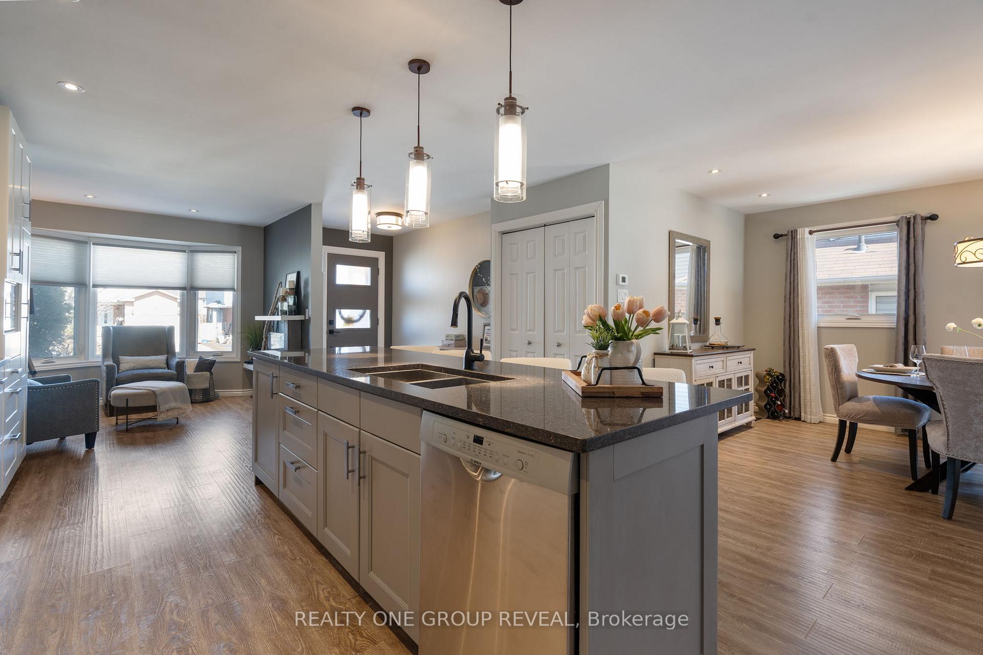 Photo 7 of 65 Hart Boulevard, Clarington, Newcastle — HOMEH