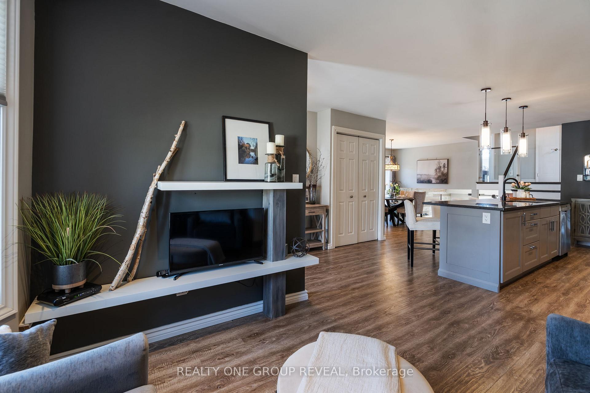 Photo 9 of 65 Hart Boulevard, Clarington, Newcastle — HOMEH