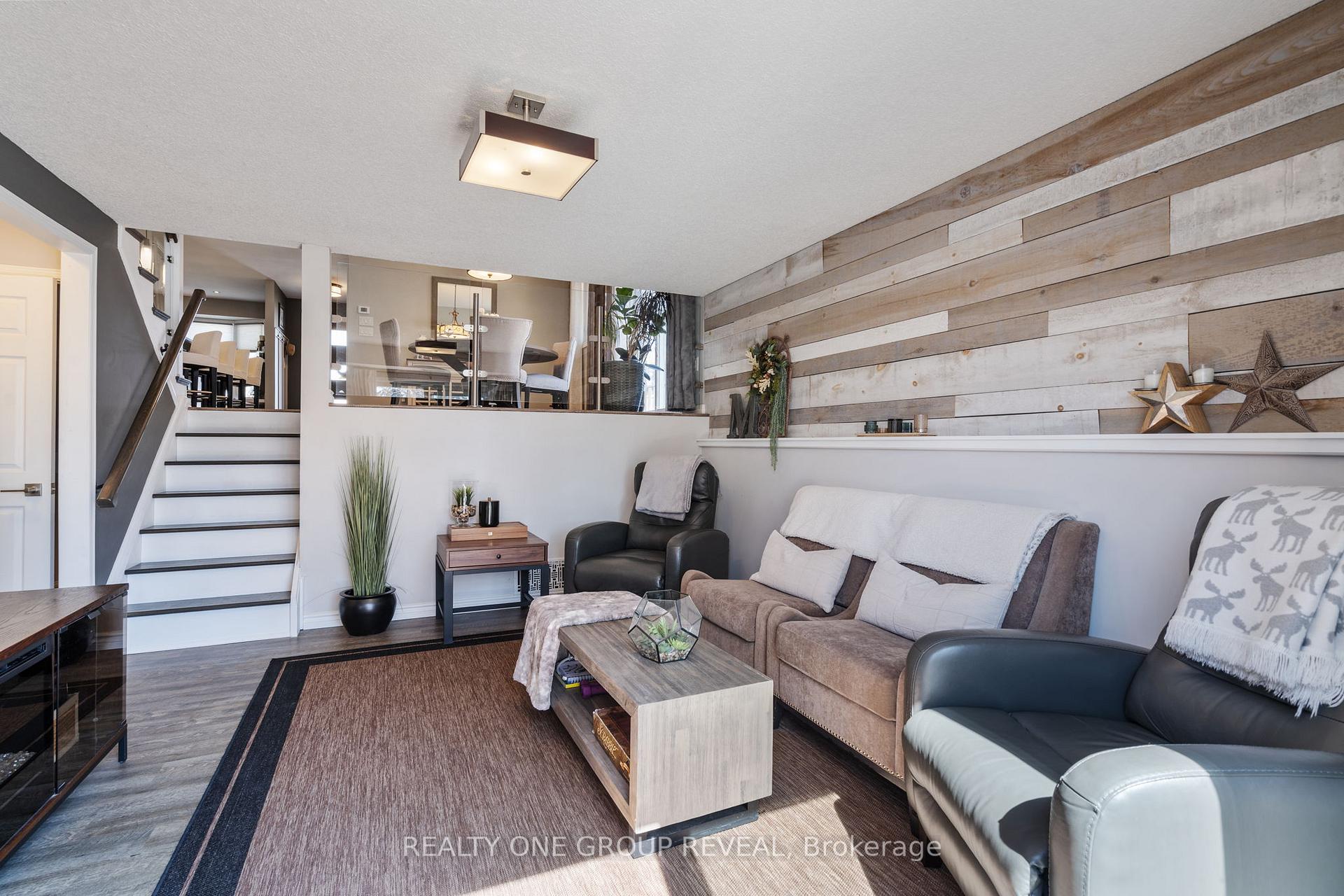 Photo 23 of 65 Hart Boulevard, Clarington, Newcastle — HOMEH