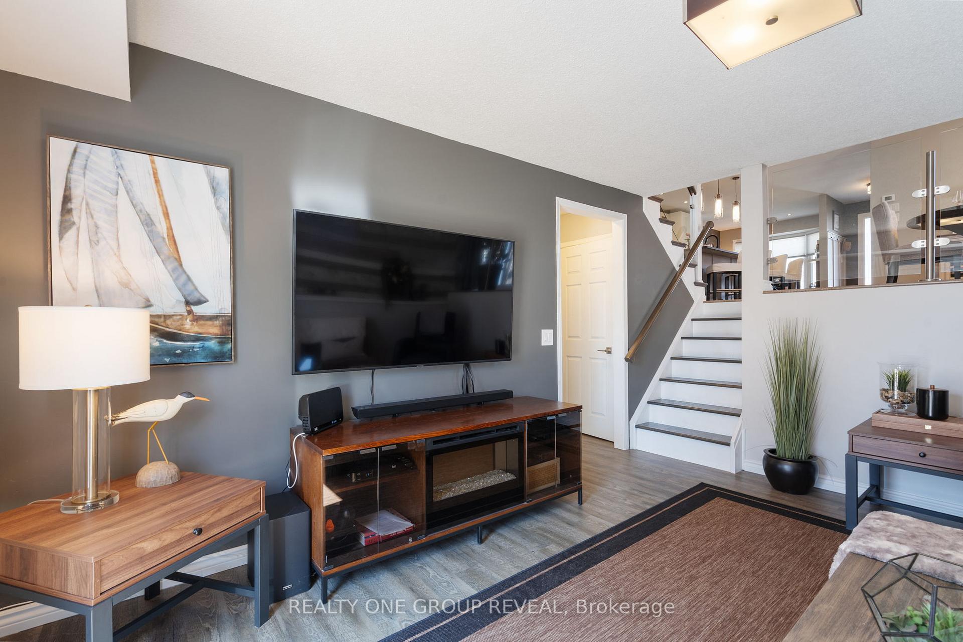 Photo 24 of 65 Hart Boulevard, Clarington, Newcastle — HOMEH