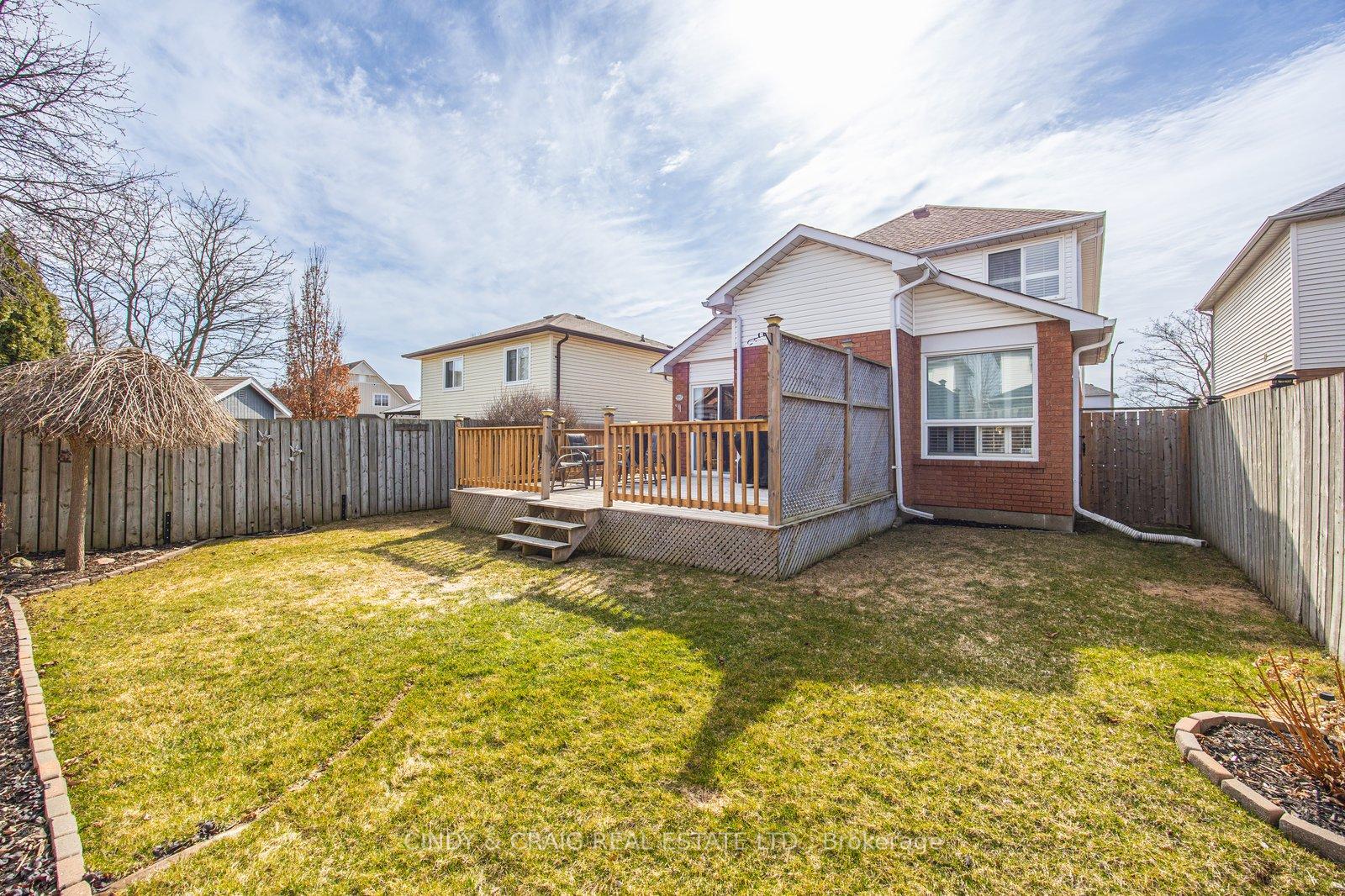 Photo 16 of 47 Granville Drive, Clarington, Courtice — HOMEH