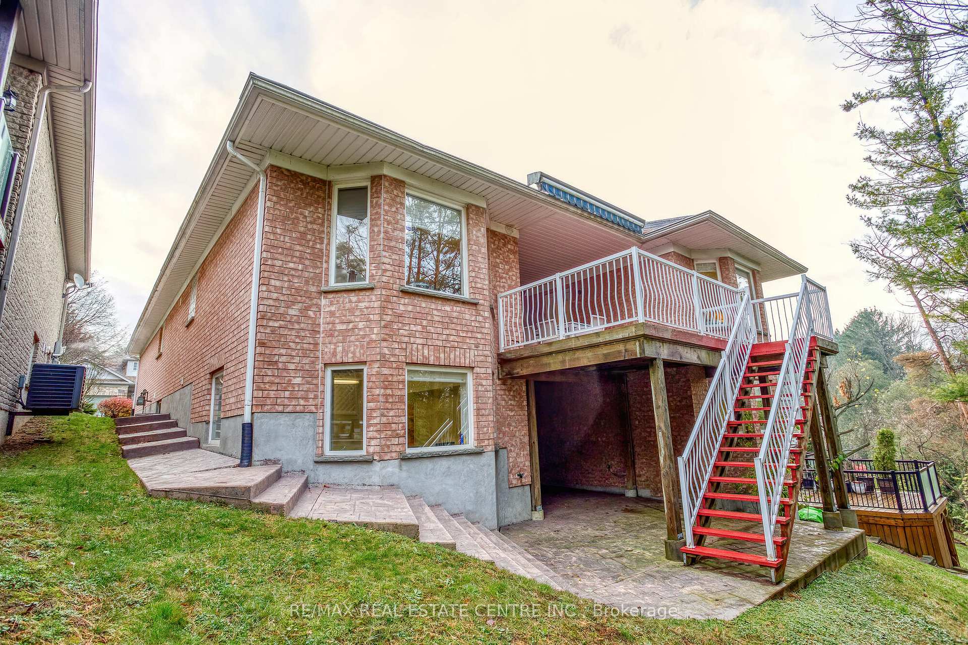 Photo 30 of 271 Riverview Place, Guelph, Riverside Park — HOMEH