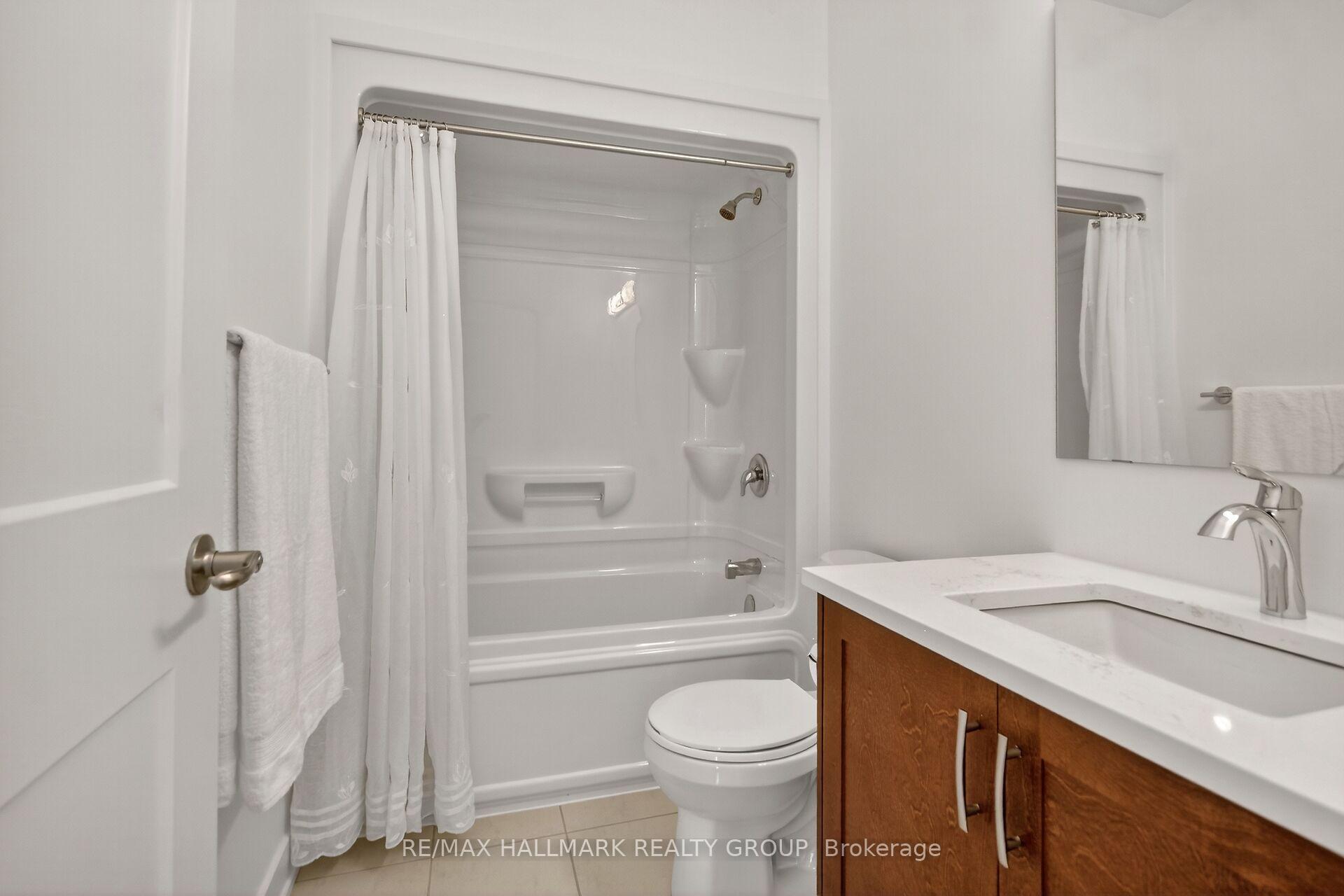 Photo 10 of 252 O'Donovan Drive, Carleton Place — HOMEH