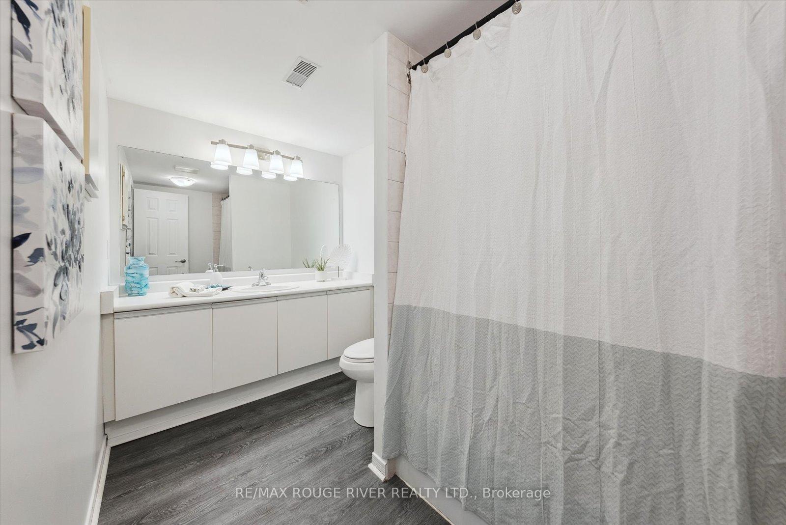 Photo 14 of 6 Fenwick Avenue, Clarington, Bowmanville — HOMEH
