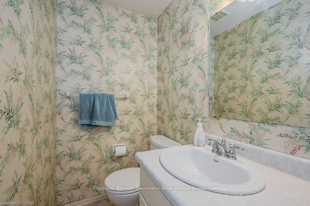 Photo 15 of 748 Scottsdale Dr, Guelph, Kortright West — HOMEH