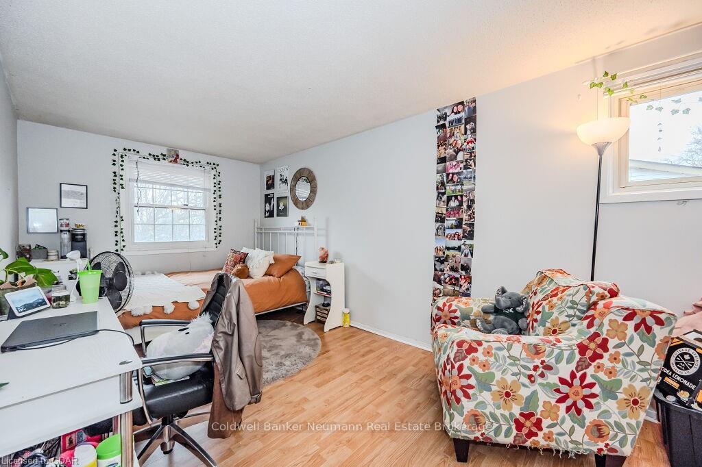 Photo 16 of 748 Scottsdale Dr, Guelph, Kortright West — HOMEH