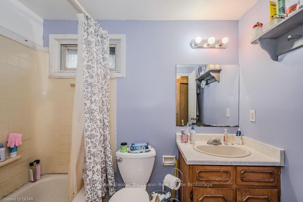 Photo 21 of 748 Scottsdale Dr, Guelph, Kortright West — HOMEH