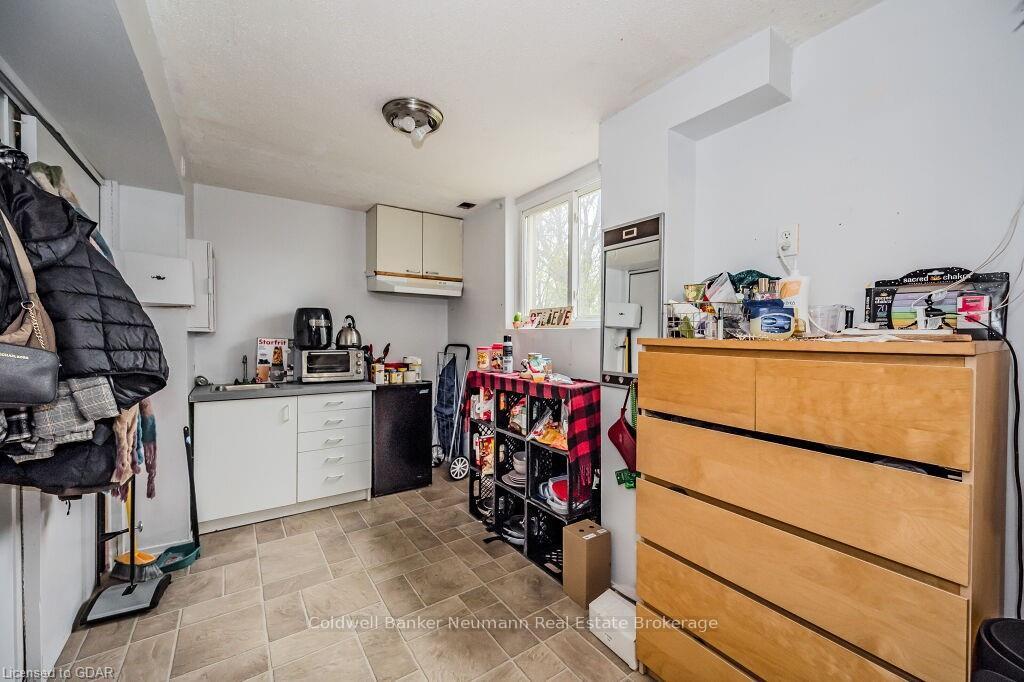 Photo 24 of 748 Scottsdale Dr, Guelph, Kortright West — HOMEH