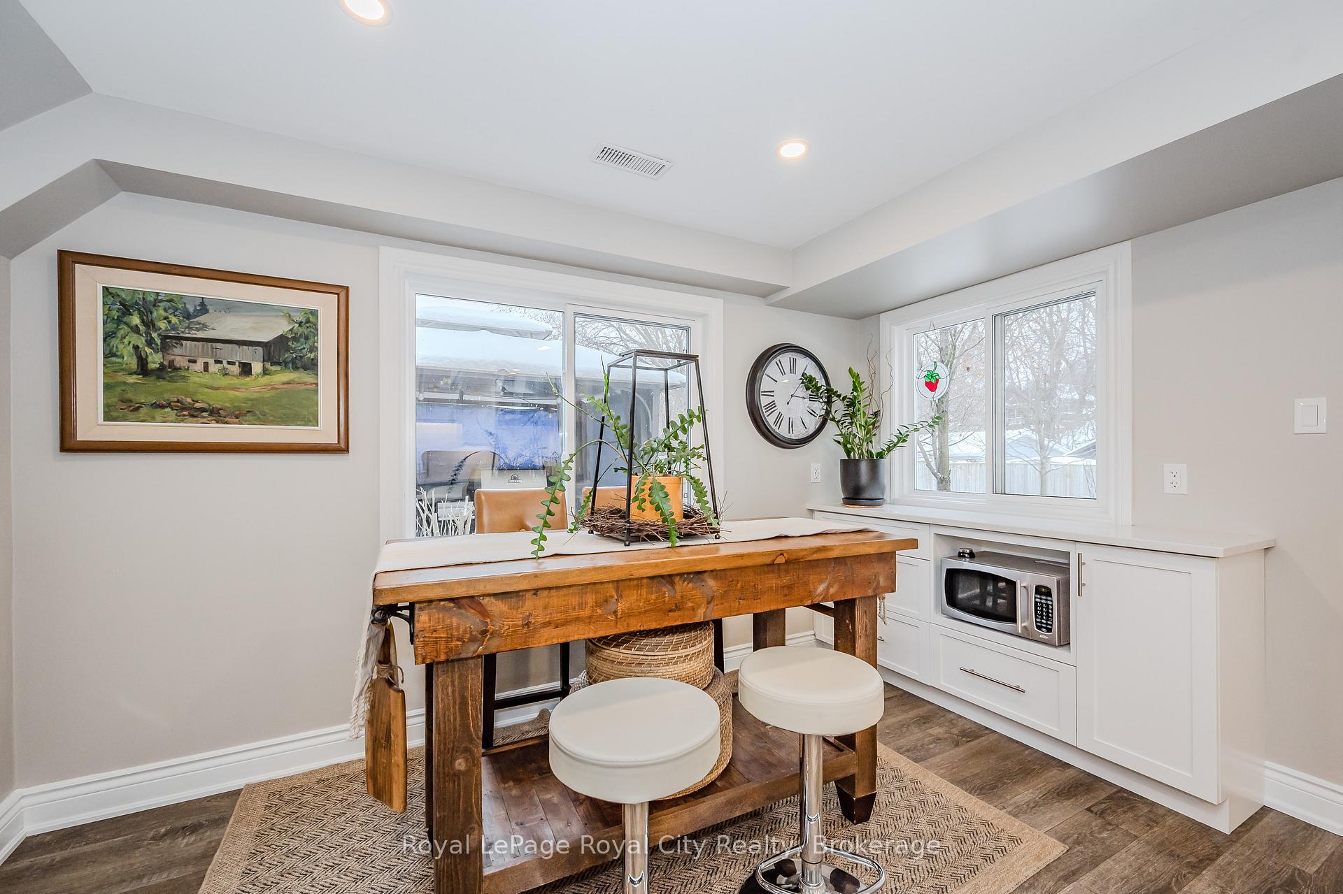 Photo 2 of 217 Bristol Street, Guelph, Junction/Onward Willow — HOMEH