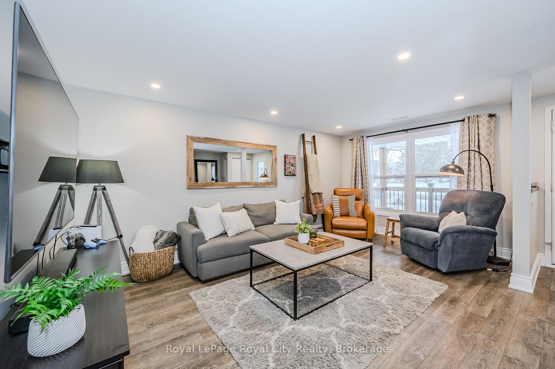 Photo 11 of 217 Bristol Street, Guelph, Junction/Onward Willow — HOMEH